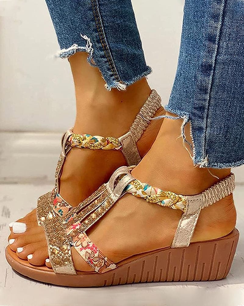 Stilla | Strand sandal med Boho kilehæle