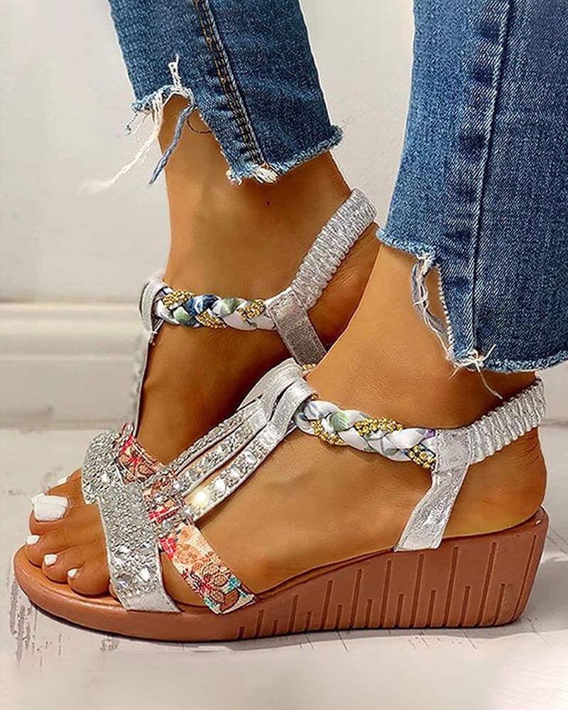 Stilla | Strand sandal med Boho kilehæle