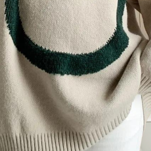 Stilla | Varm Strikket Sweater Med Hætte Til Kvinder