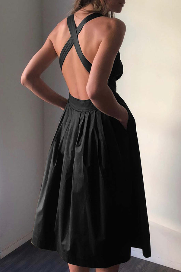 Stilla | Halter Square Neck Tilbagefri Midi Kjole
