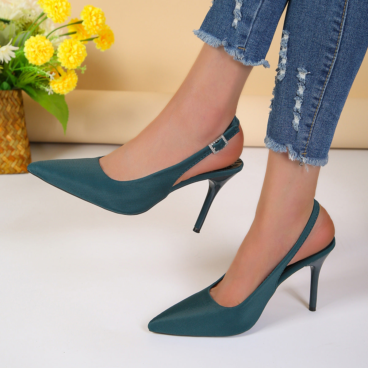 Stilla | Spidse Sandaler Med Spænde Og Stiletto Hæle Til Sommeren Mode