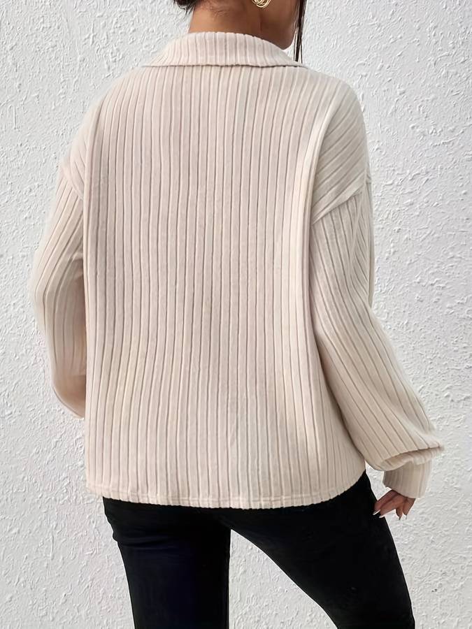 Stilla | Moderne T-Shirt Med Lange Ærmer Og Polo Krave