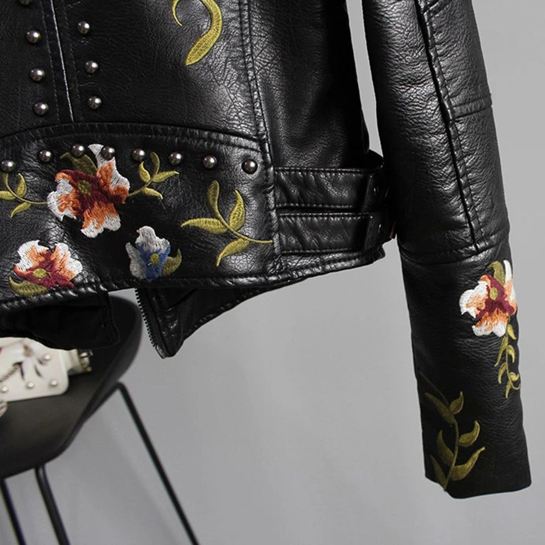 Stilla | Modekik Bikerjakke Med Blomsterbroderi
