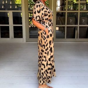 Stilla | Elegant kjole med leopardmønster
