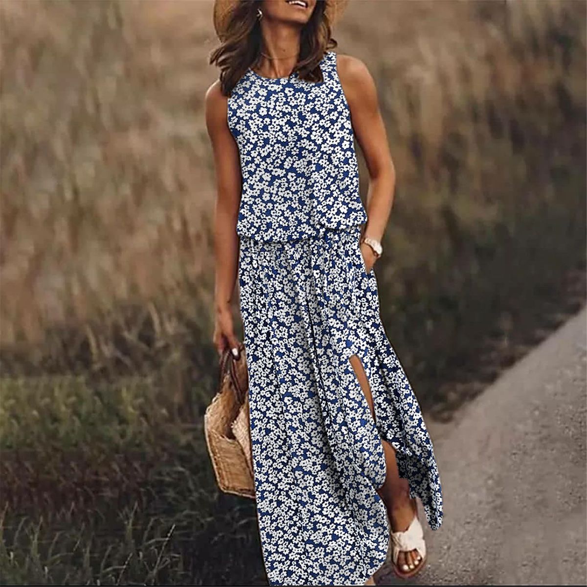 Stilla | Chic Maxi Kjole I Små Blomster Med Lommer.