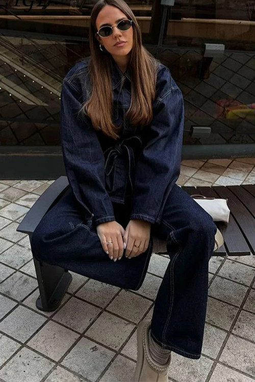 Stilla | Denim Sæt Elegant Taljeret Jeansjakke Med Bælte & Bred High Waist Bukser