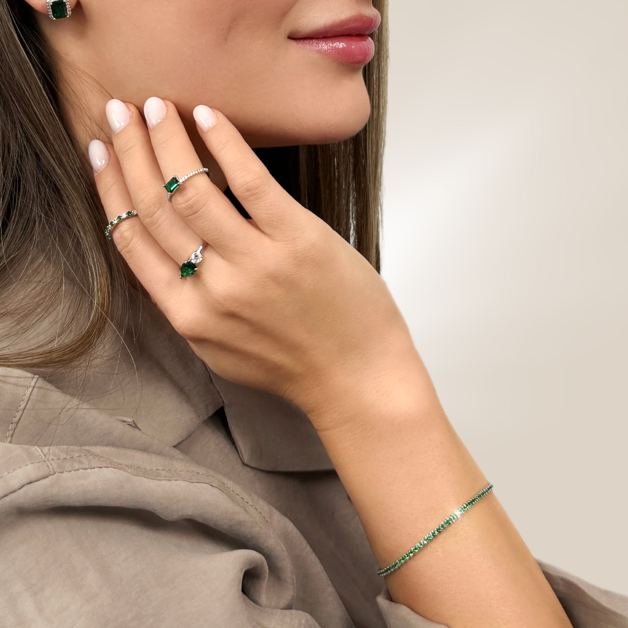 Stilla | Slank ring med dobbelts ædelstensdesign Online nu
