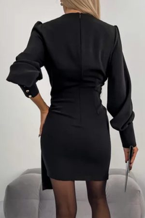 Stilla | Elegant og Sexy Ensfarvede Kjoler Med Lynlås og V-udskæring, Enlaget Nederdel Mode