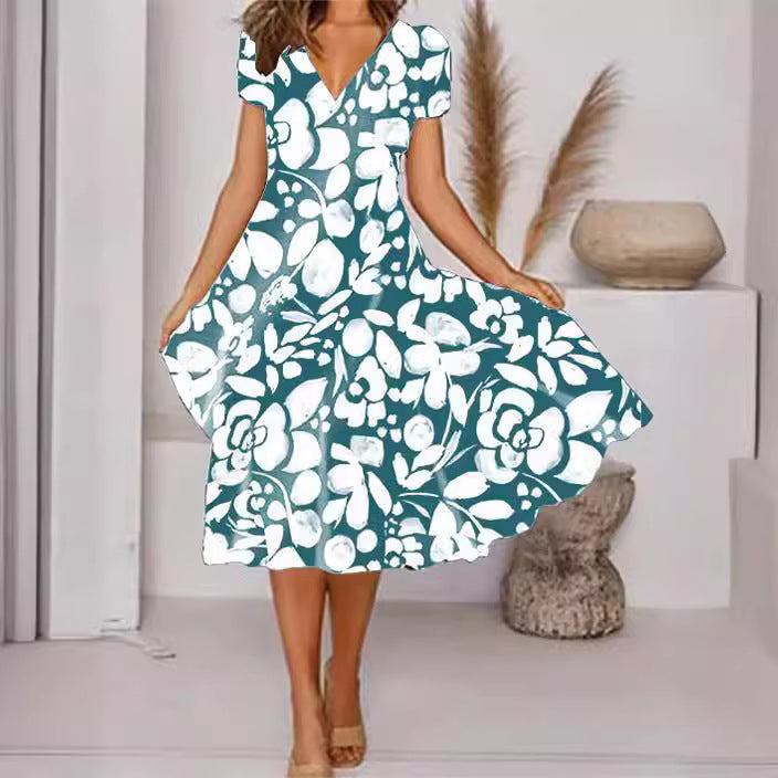 stilla-chic-floral-print-v-hals-kortaermet-dress_3.jpg Stilla | Chic Floral Print V-Hals Kortærmet Dress