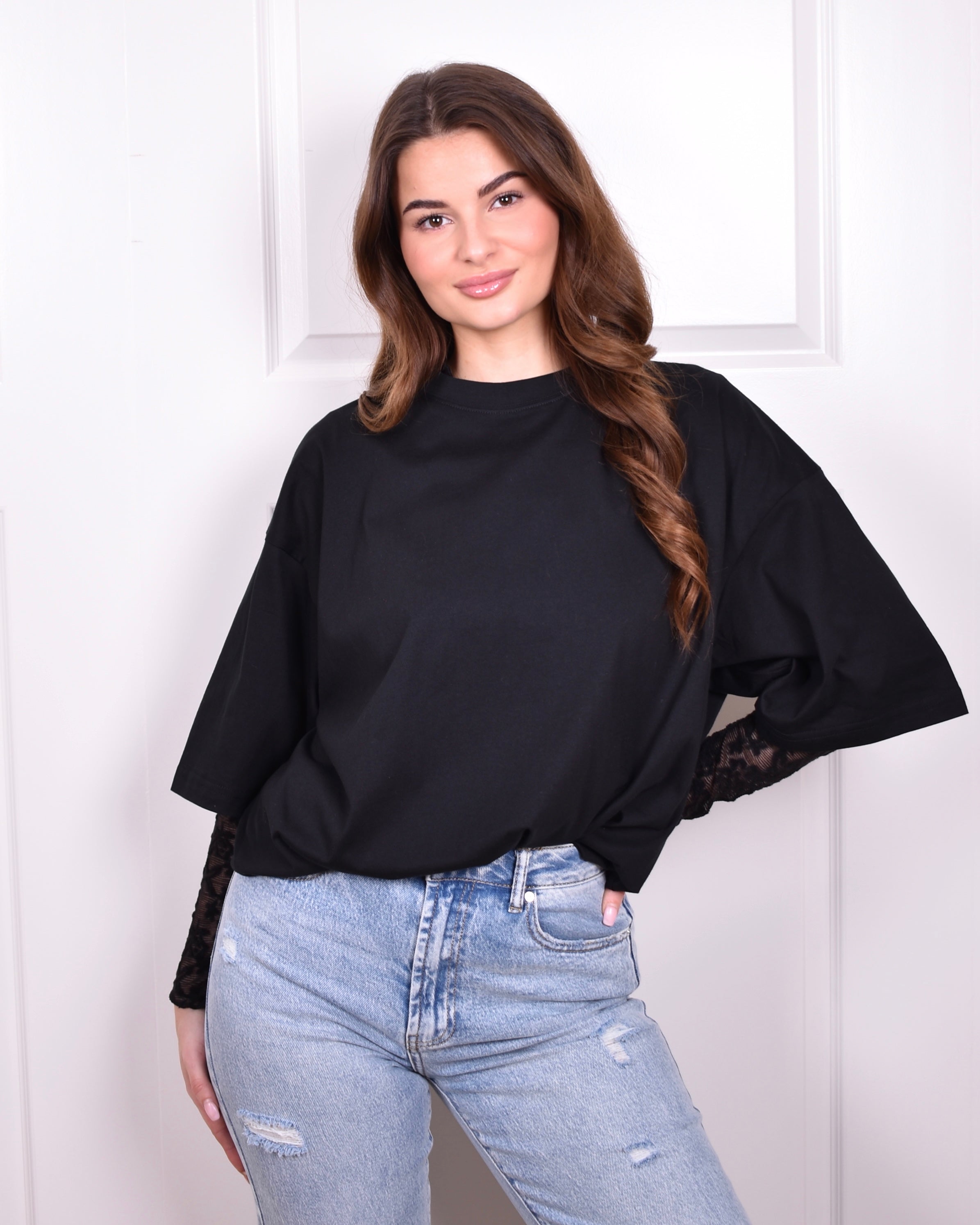 Stilla | Elegant Bluse i Blonder Blød Mesh Stilfuld & Feminim Rabat