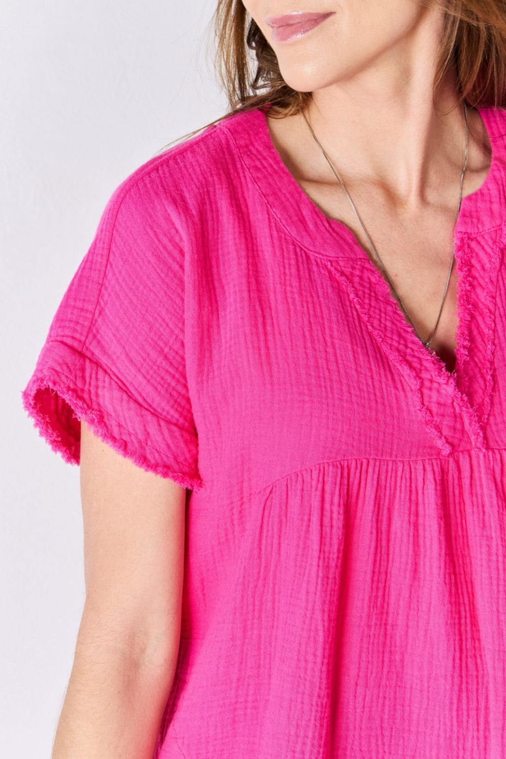 Stilla | Full Size Raw Hem Kortærmet Top