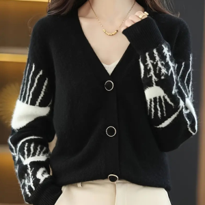 Stilla | V-Hals Cardigan Til Kvinder Med Varmt Design