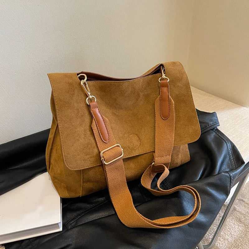 Stilla | Vintage Luxe Crossbody Taske