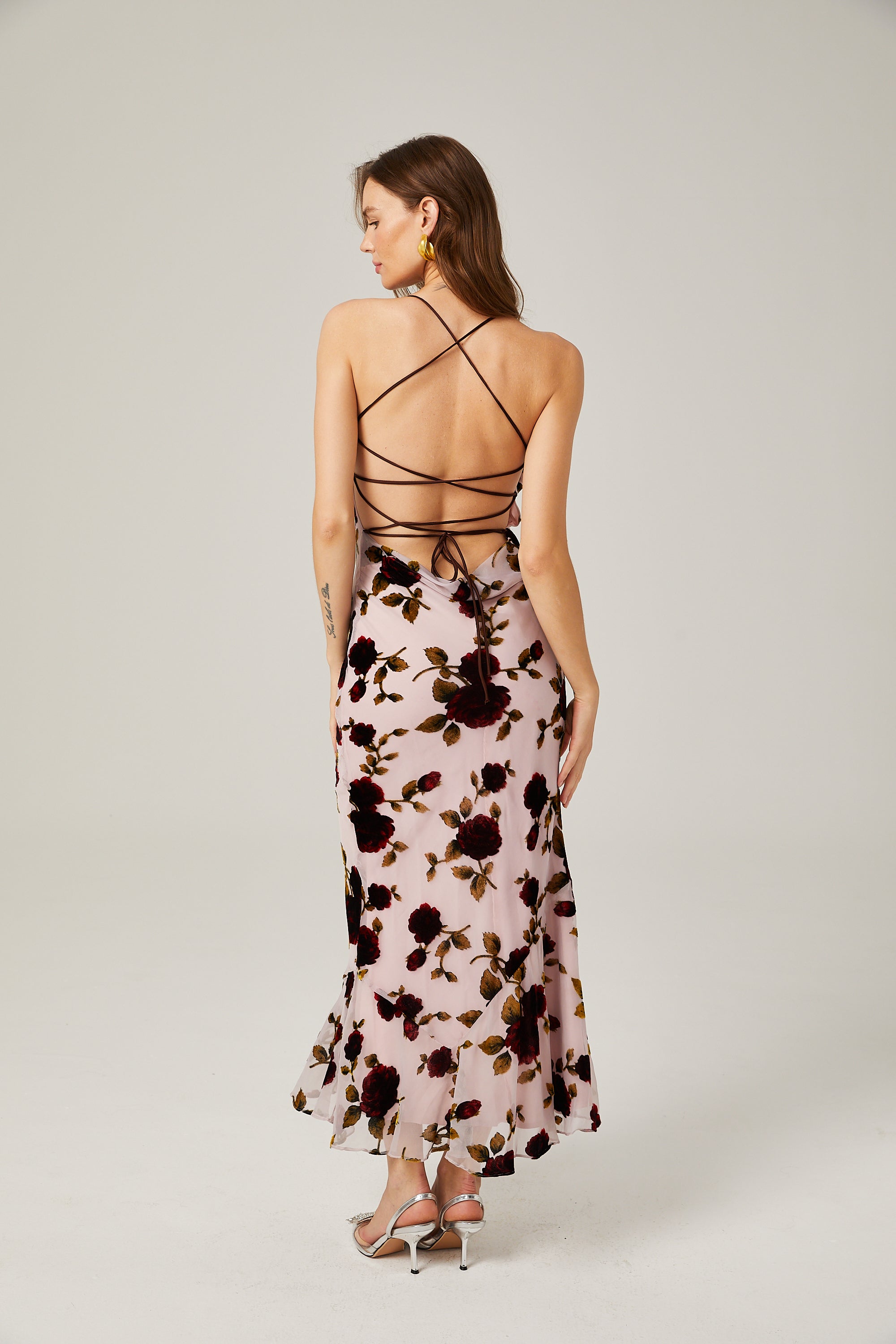 Stilla | Blomster Scoop Back Maxi Kjole Udsalg