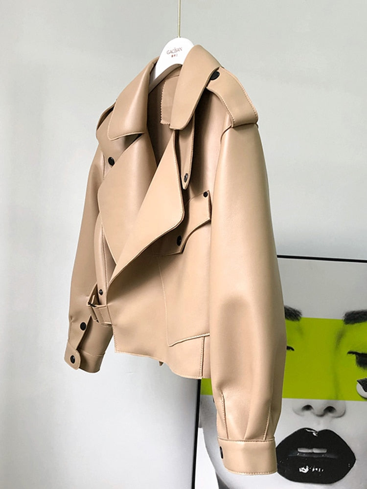 Stilla |coat court en cuir élégant et tendance