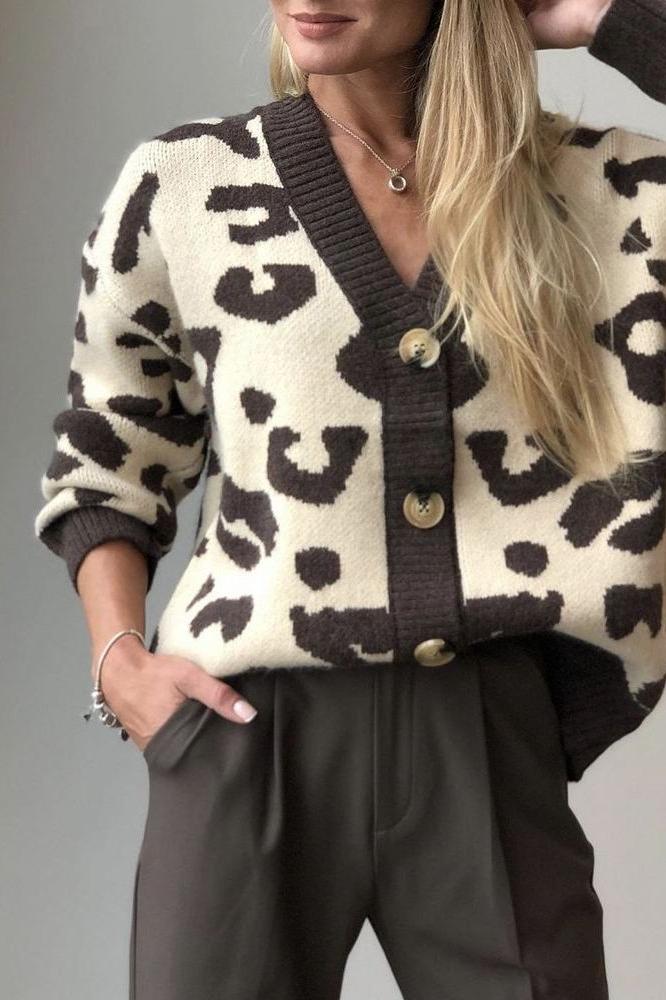 Stilla | Leopard Print Blød Strikket V-hals Striktrøje