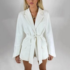 Stilla | Blazer med smykke knapper