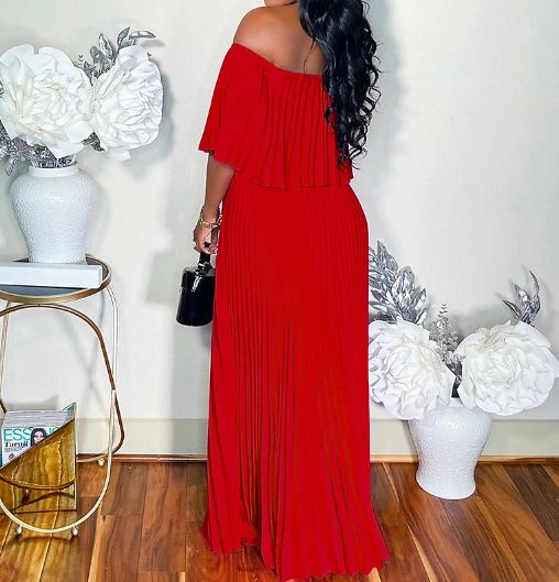 Stilla | Sexet Off-shoulder Plisseret Kjole