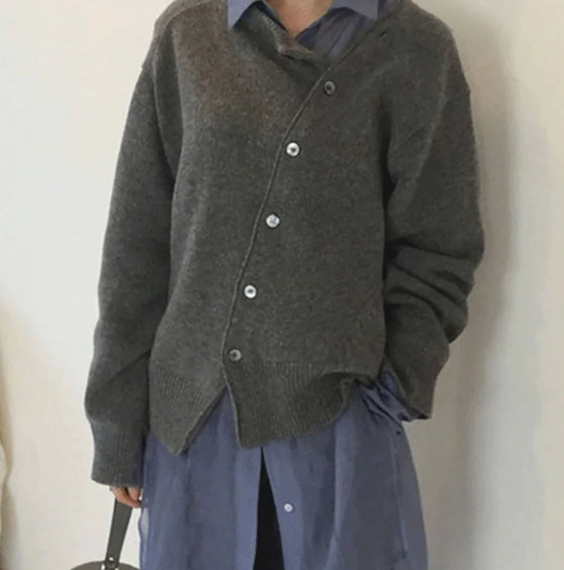 Stilla | Dame sweater med stilfulde knapdetaljer og moderne design