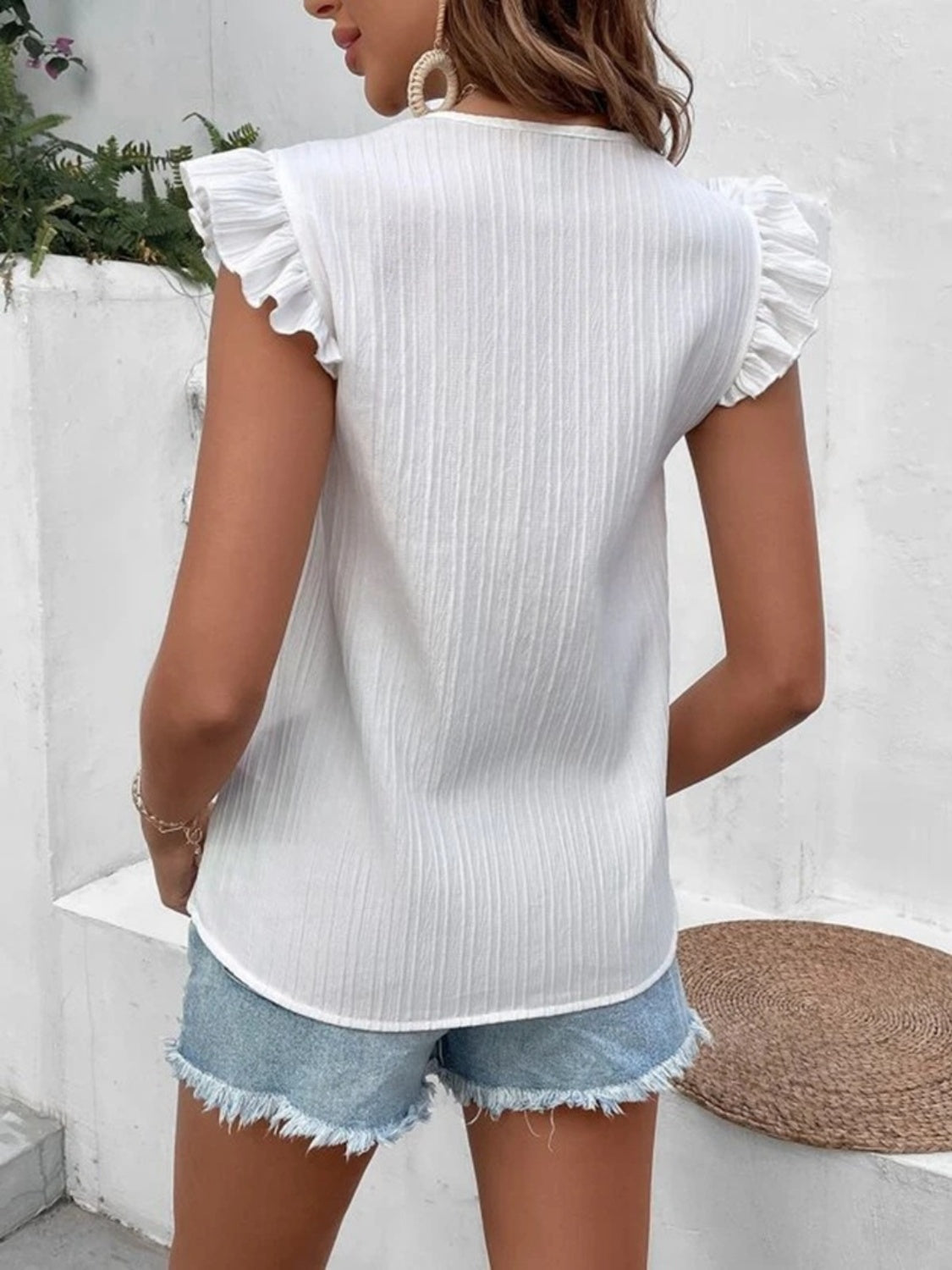 Stilla | Plus Size Ruffled V-Hals Tank
