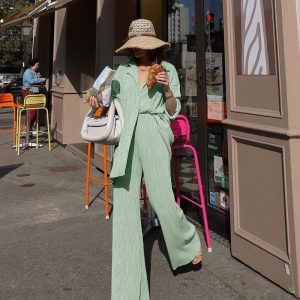 Stilla | Loungeset med vide bukser og bluse