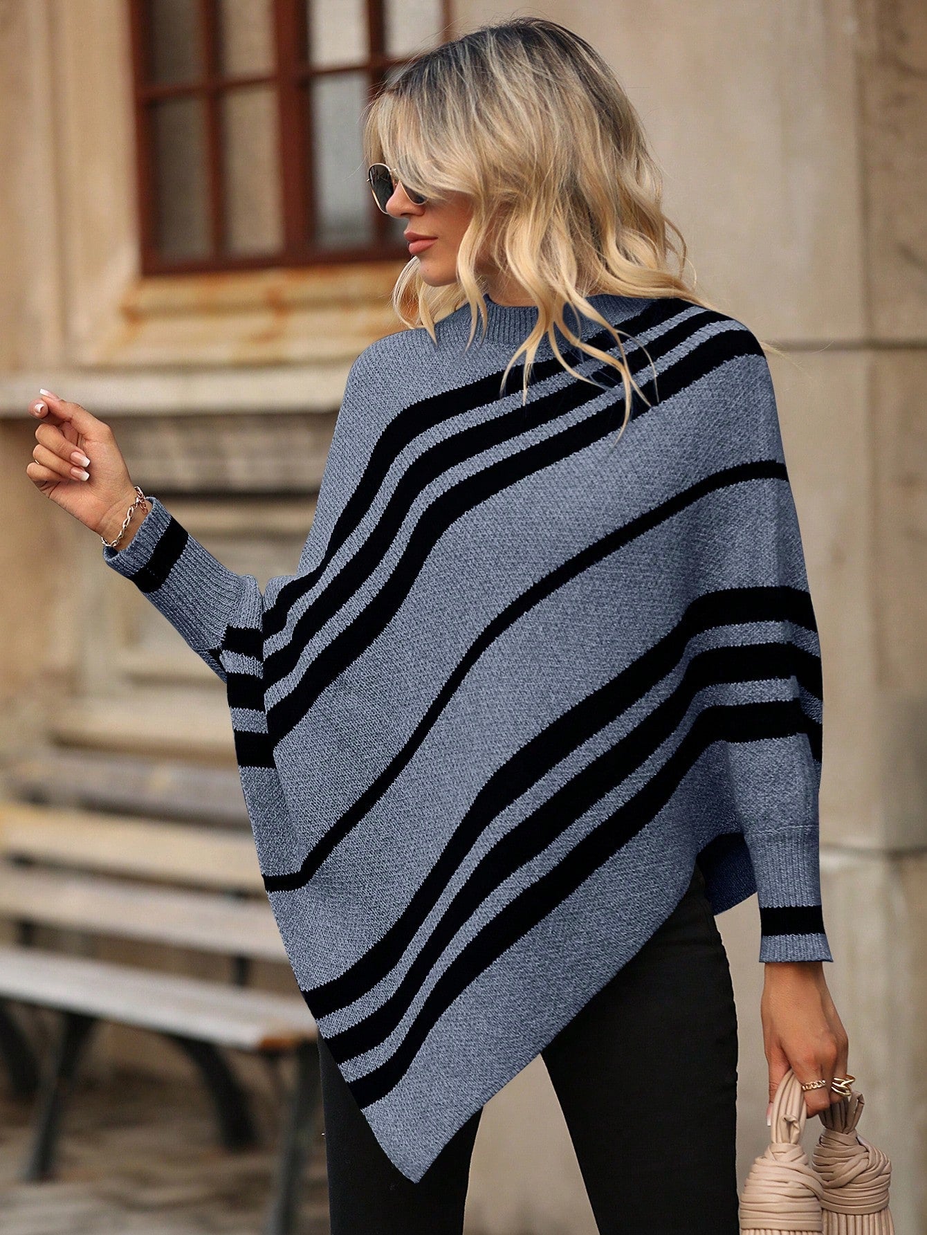 Stilla | Trøje Afslappet Asymmetrisk Sweatshirt