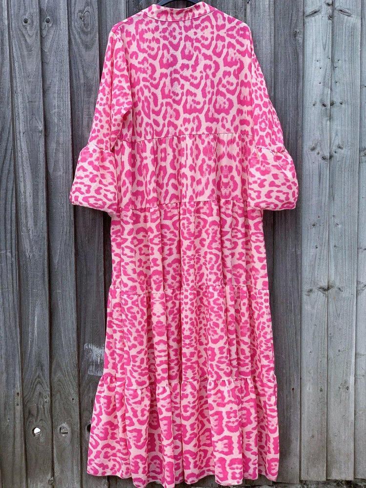 Stilla | Le Pink Chic Leopard Print Kjole