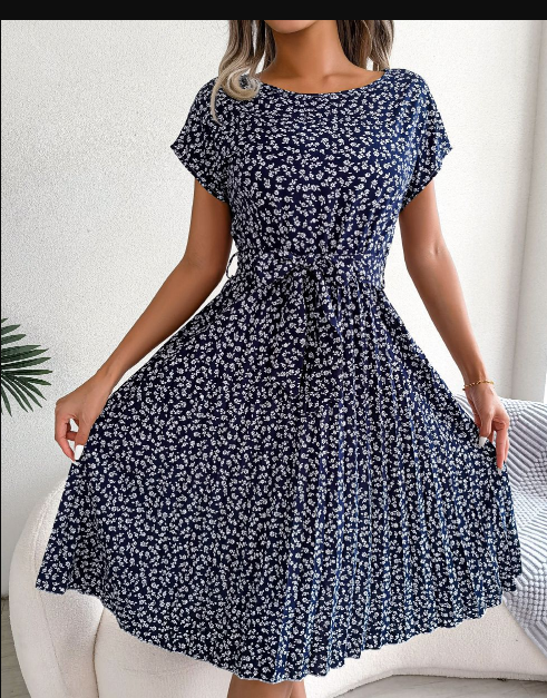 Stilla | Elegant Plisseret Kjole Uden Ærmer Med Blomsterprint Og Rund Halsudskæring