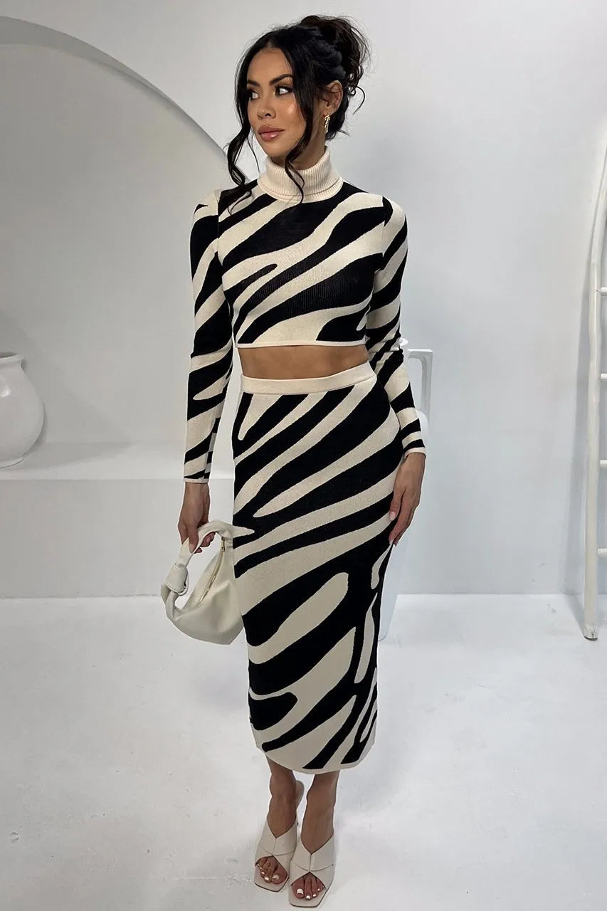 Stilla | Langærmet Crop Stop Med Maxi Nederdel Zebraprint