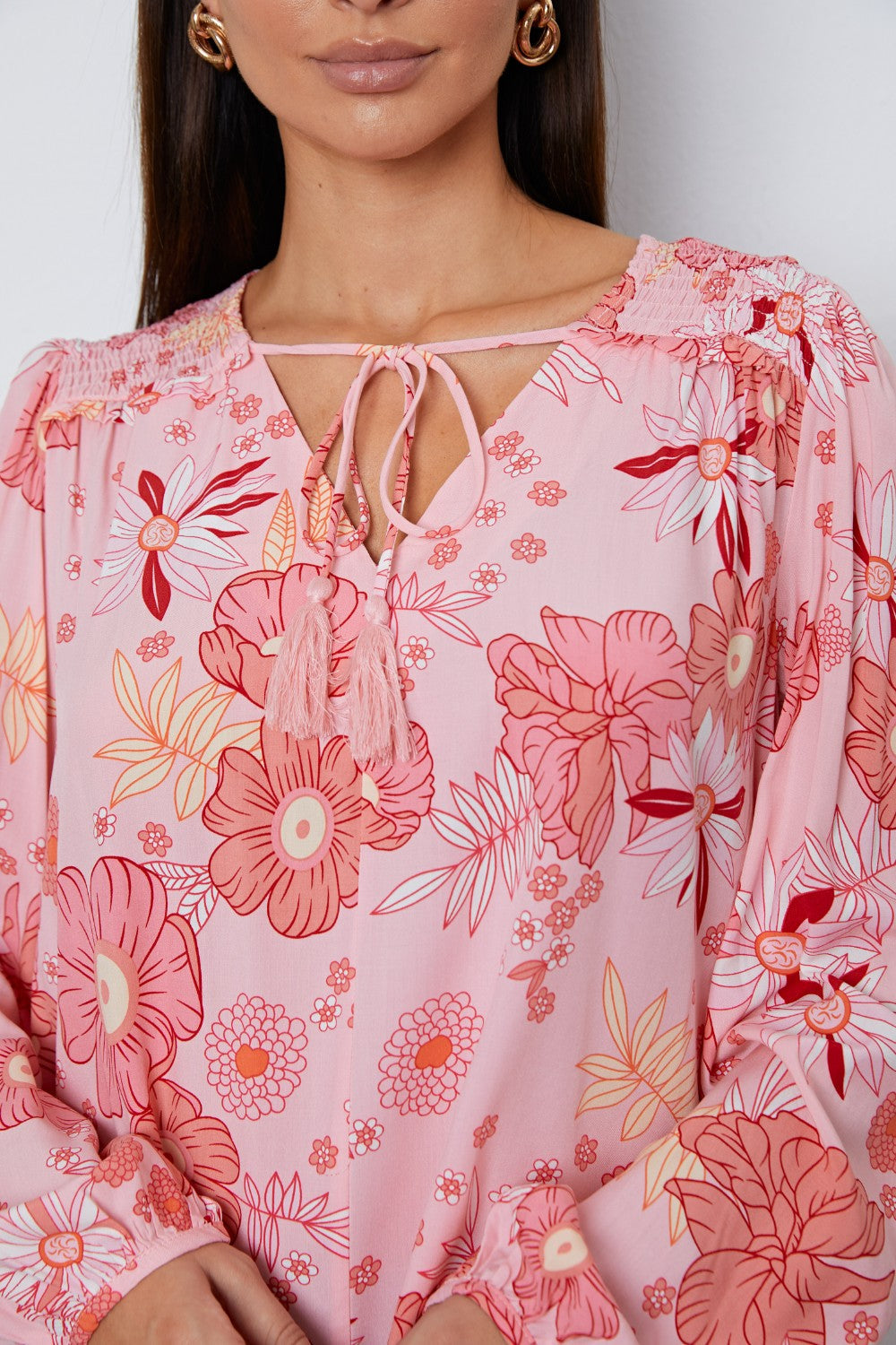 Stilla | Floral Smocked Quastenzug Bluse med Ballonærmer