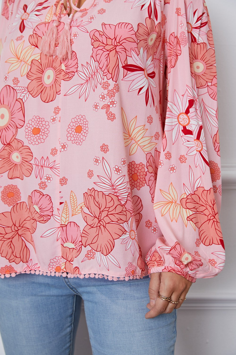 Stilla | Floral Smocked Quastenzug Bluse med Ballonærmer
