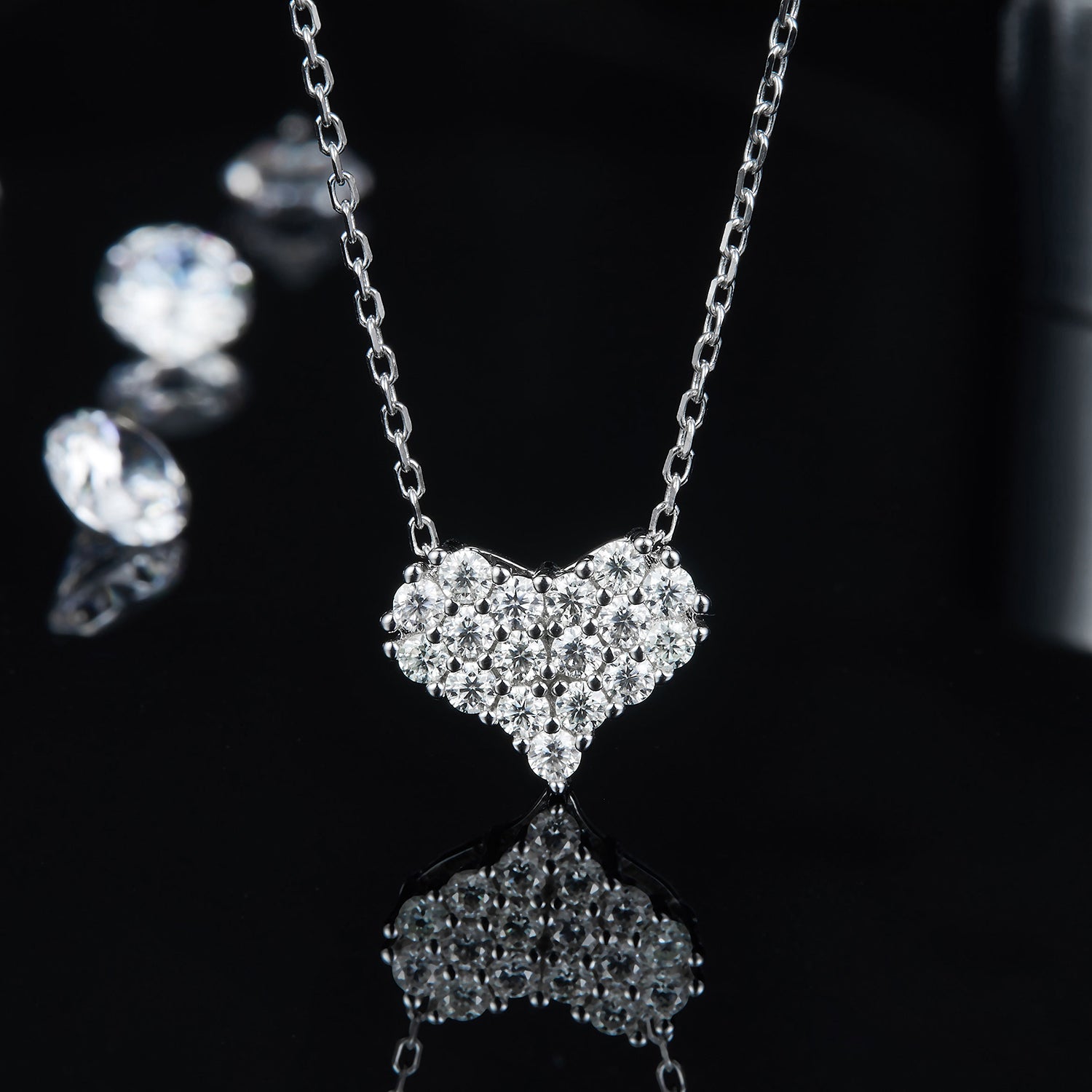 Stilla | Moissanite 925 Sterling Silver Hjerte Halskæde