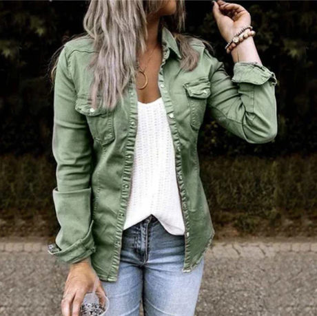 Stilla | Stilfuld Denimjakke Look