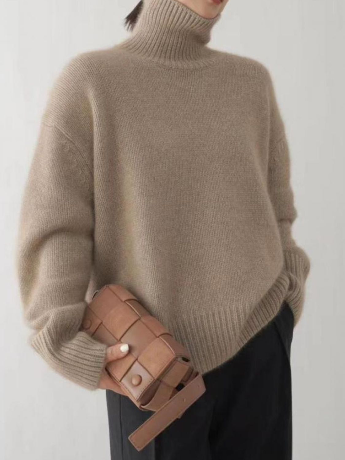 Stilla | Rullekravesweater med dropped shoulder og lange ærmer Rabat