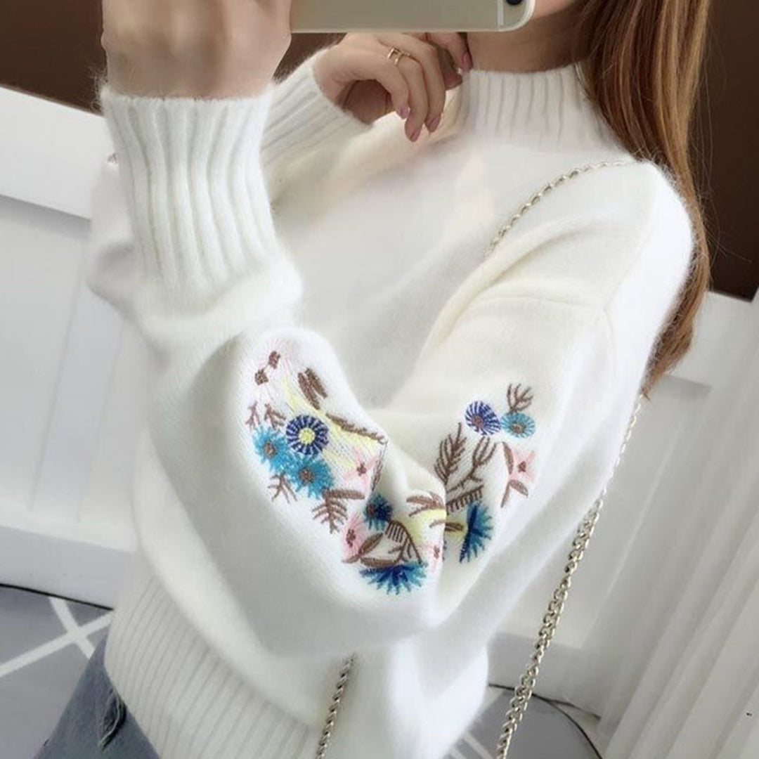 Stilla | Cashmerepullover med unikt blomsterdesign Udsalg