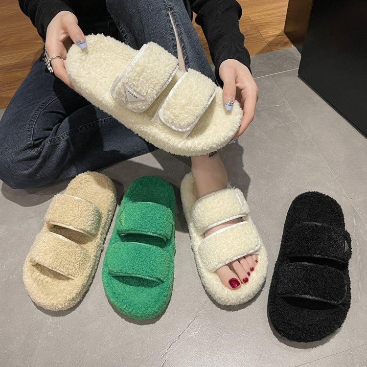 Stilla | Flad Plush Ensfarvet Velcro Sutsko