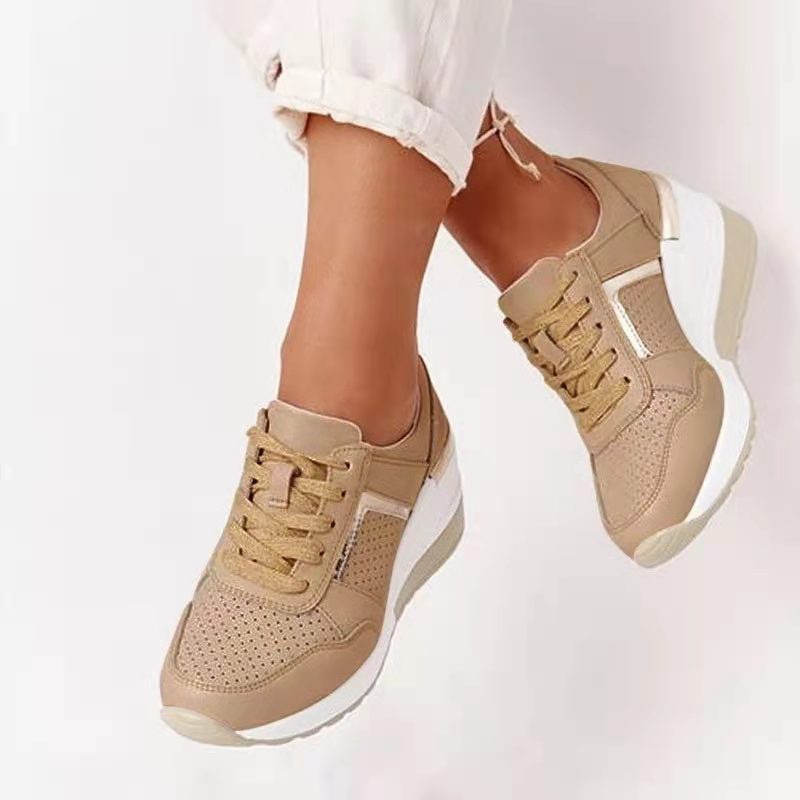 Stilla | Ups Platform Wedge
