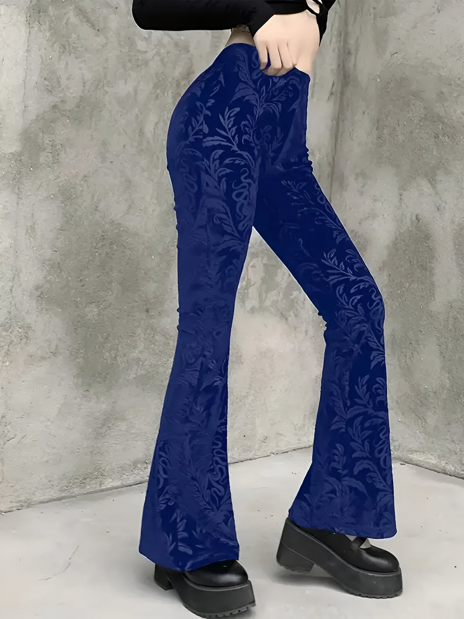 Stilla | Elegant Gothic Floral Flared Pants på udsalg