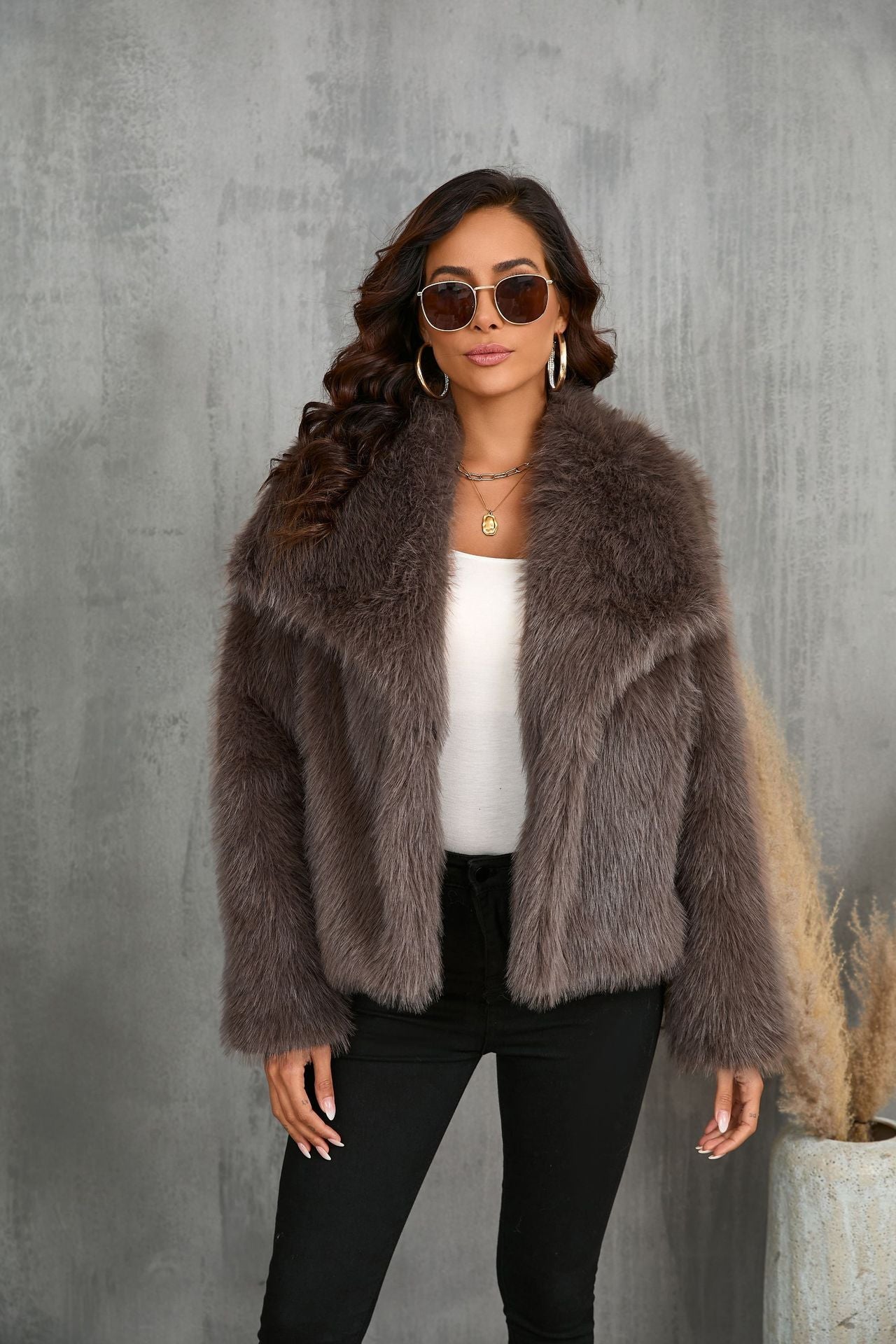 Stilla | Elegant Jakke Af F Faux Fur