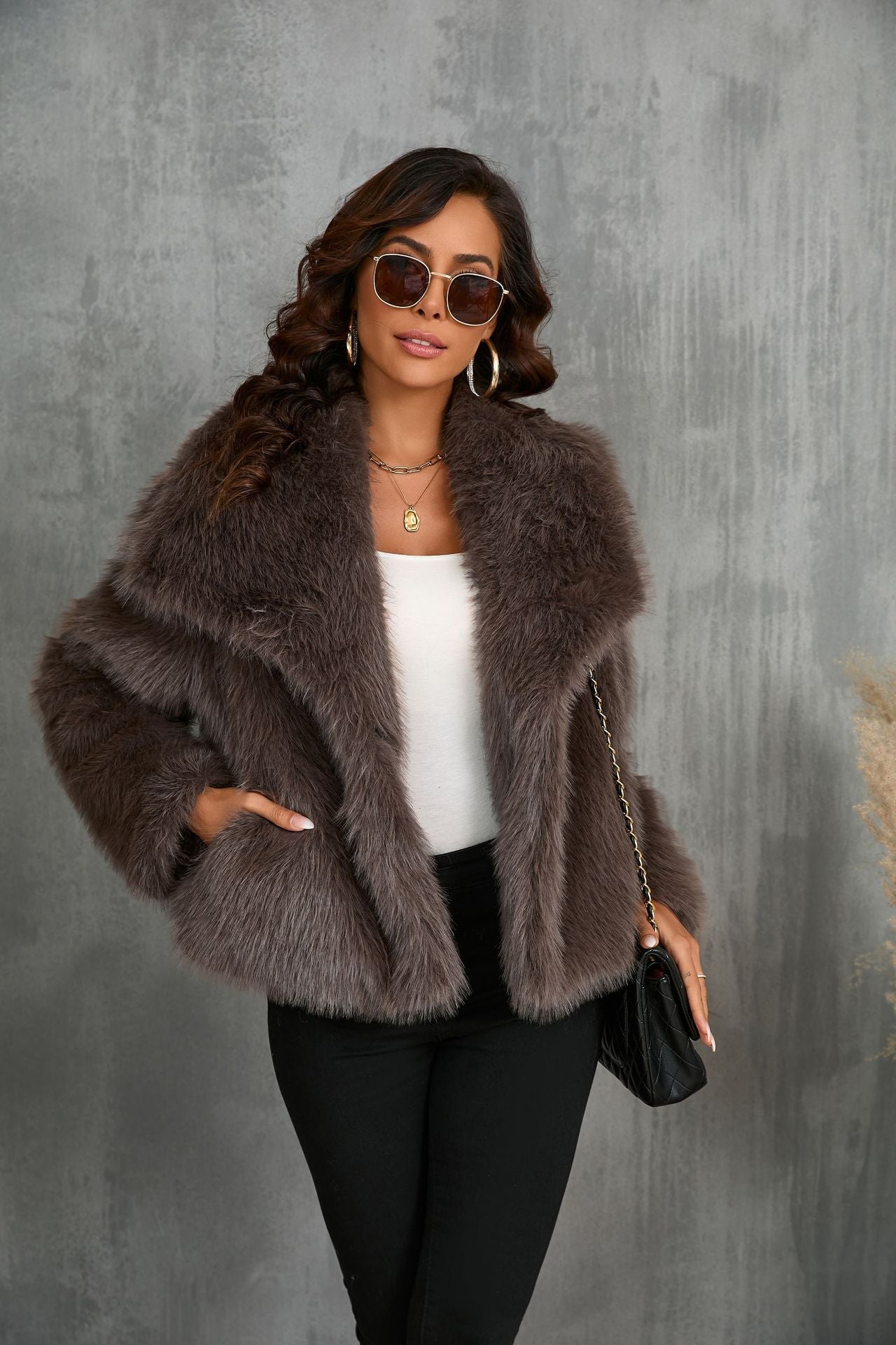 Stilla | Elegant Jakke Af F Faux Fur