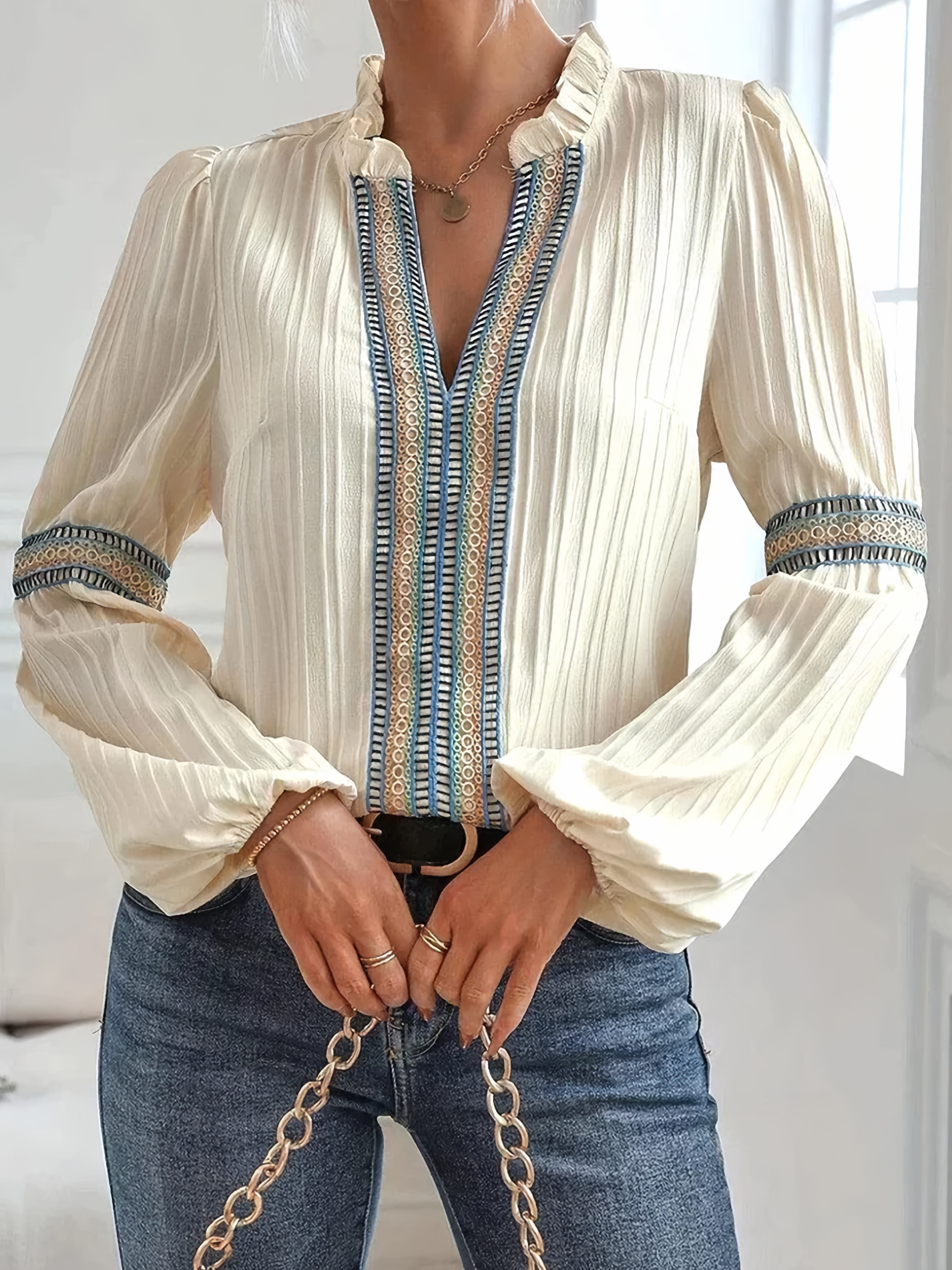 Stilla | Spidsbluse til den fine lejlighed