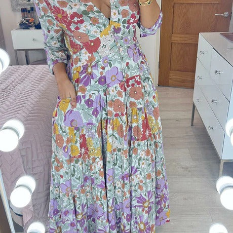 Stilla | Floral-Kjole Plus Størrelse Fe V-Hals Floral Kjole