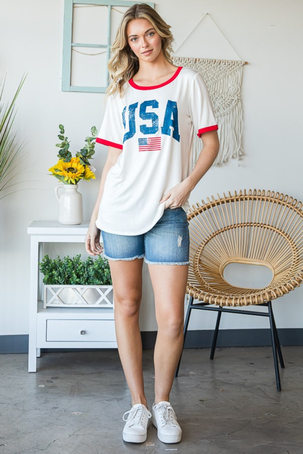 Stilla | Full Size Usa Kontrastkant Kortærmet T-shirt
