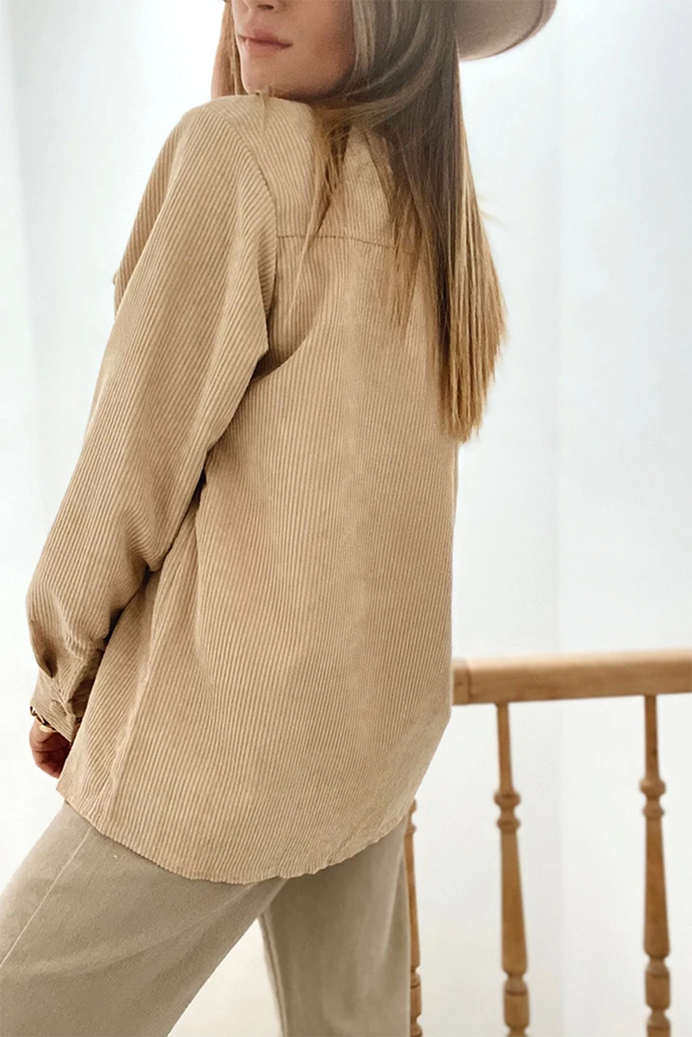 Stilla | Corduroy Skjortejakke med Flæsedetaljer Bomuldsblanding Elegant & Moderne Online nu