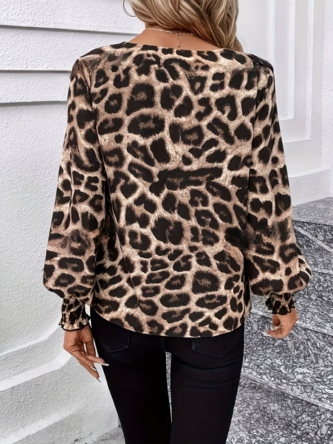 Stilla | Leopard V-udskæring Lanterneærme Bluse