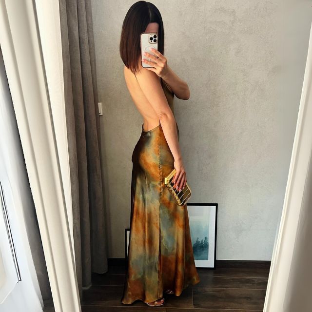 Stilla | Elegant satin maxi kjole med akvarel print