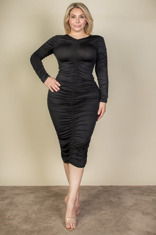 Stilla | Plus Size Rynket Langærmet Midi Kjole Mode