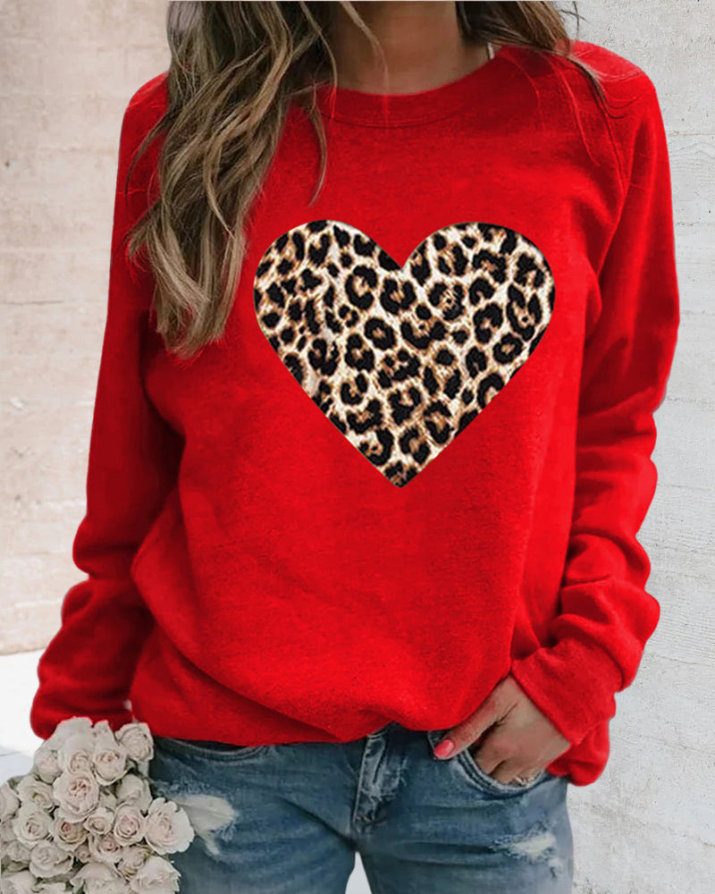 Stilla | Elegant Sweatshirt Med Leopardhjerte Print