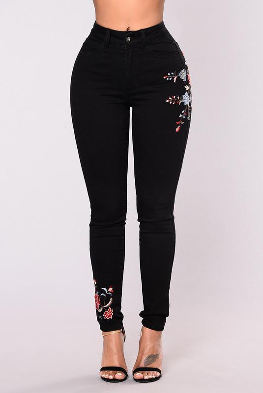 Stilla | Sort Blomstret Broderi Skinny Jeans