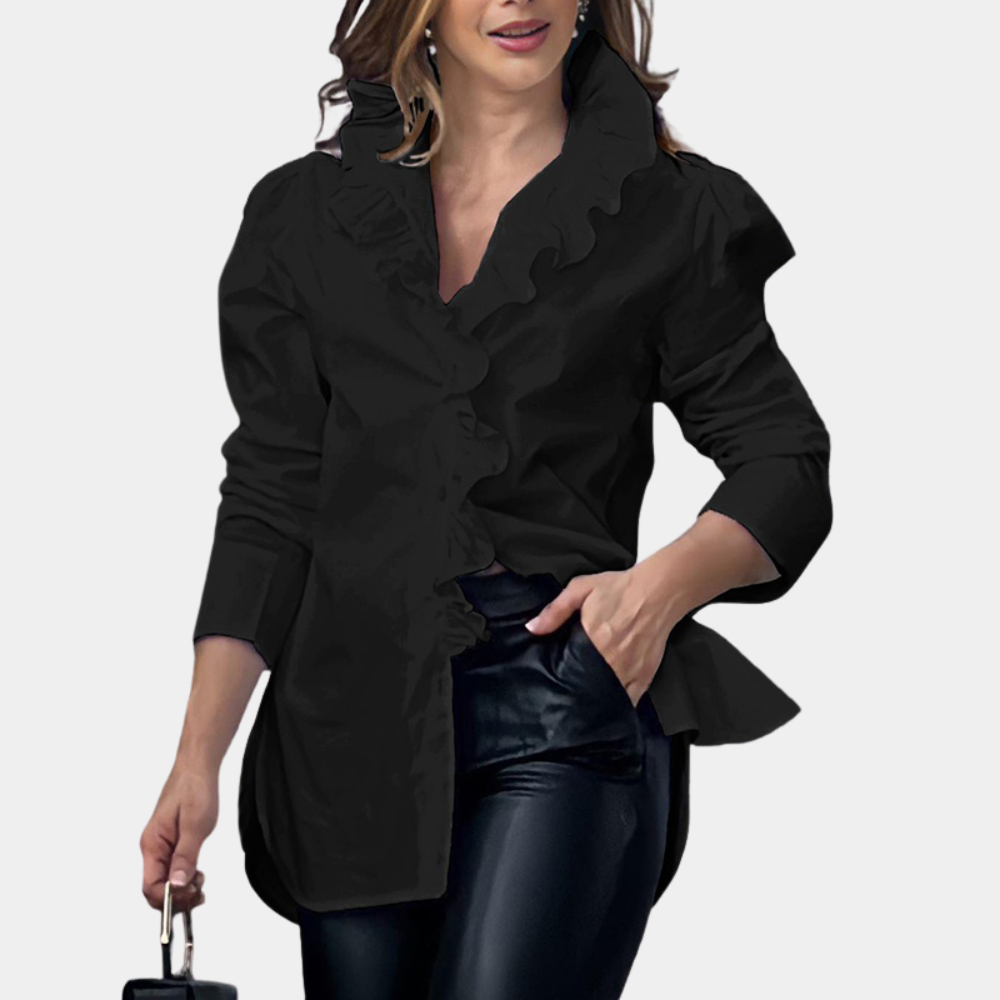 Stilla | Elegant damebluse med flæser.